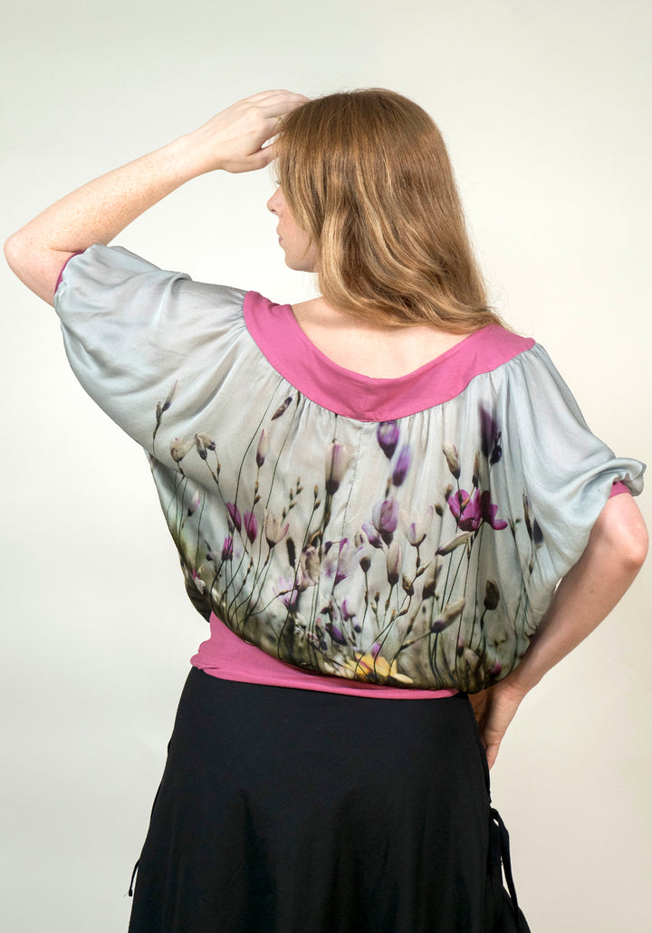 SEASIDE MEADOW SILK VNECK TOP